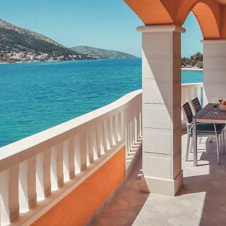 Vila More Grebastica Exterior photo