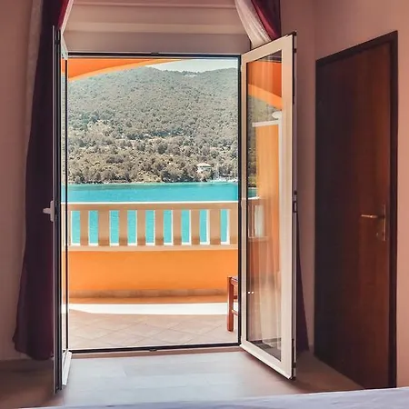 Vila More Grebastica Exterior photo