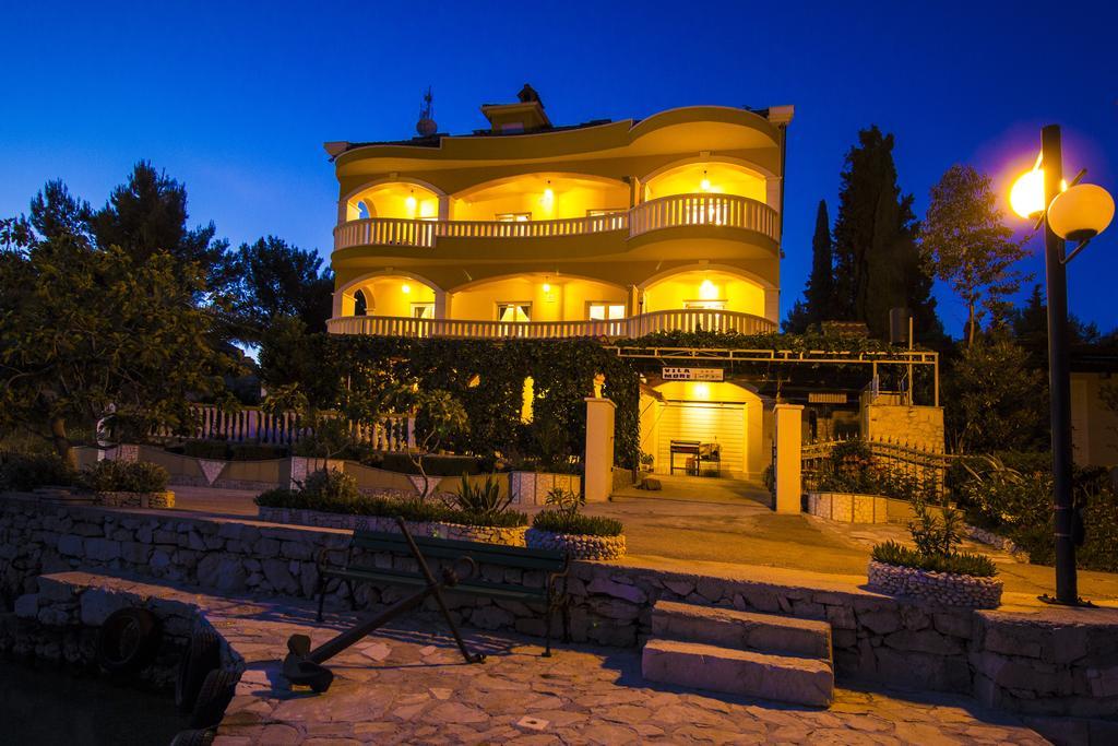 Apartment Vila More *