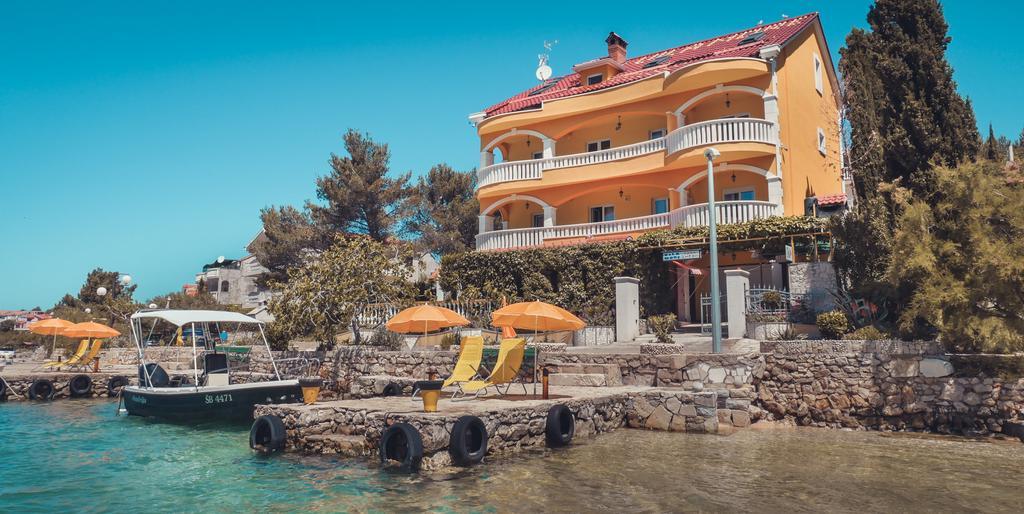 Apartment Vila More Grebastica