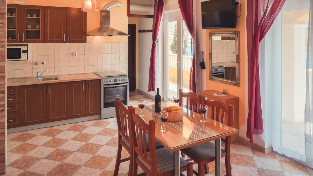 Apartment Vila More *