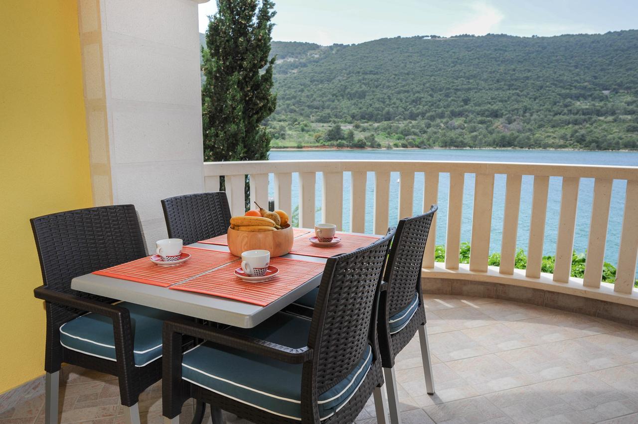 Apartment Vila More *
